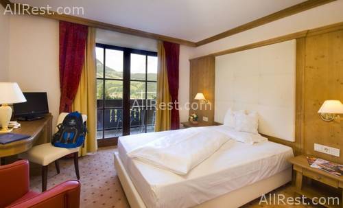 Hotel La Perla 9